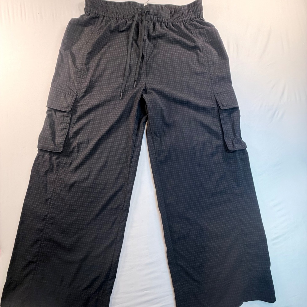 Fabletics Cargo Pants‎ Womens Large Gray Ripstop Nylon Wide Leg Tech Athleisure